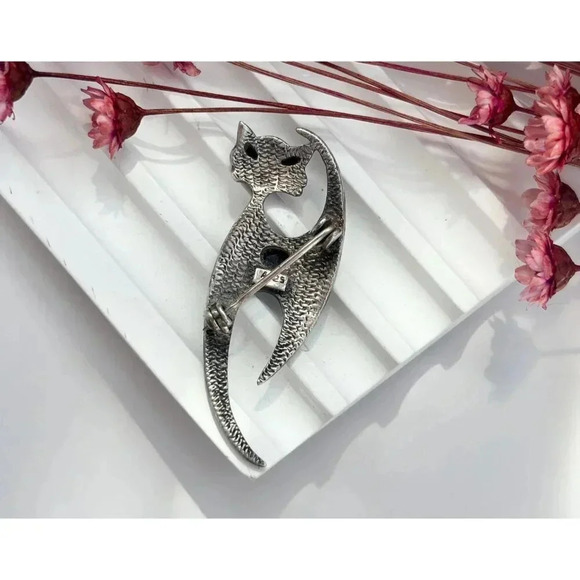 Sassy Cat Art Deco Sterling Silver Onyx & Marcaite Stylized Vintage Broch Pin - Picture 4 of 6